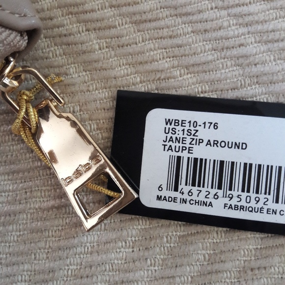 NWT BEBE JANE ZIP ARROUND WALLET WRISTLET CASE - Picture 5 of 5